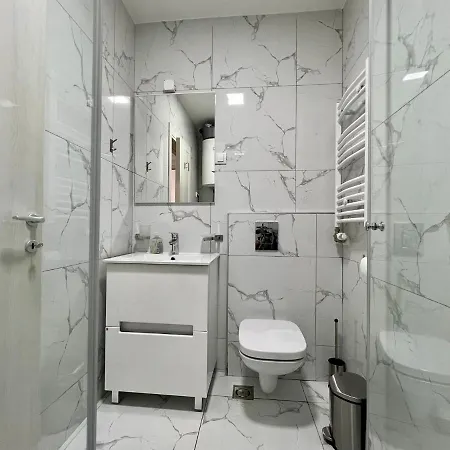 Fully Equipped 2br Center - 10 Min Walk Apartament